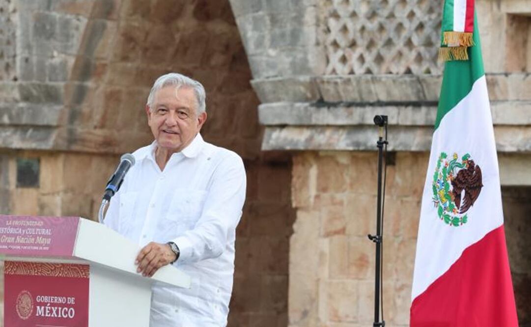AMLO en conferencia de prensa en la zona arqueológica de Uxmal en Yucatán. Foto: Presidencia