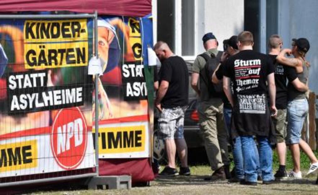 Neonazis conmemoran natalicio de Hitler con festival de rock en Alemania
