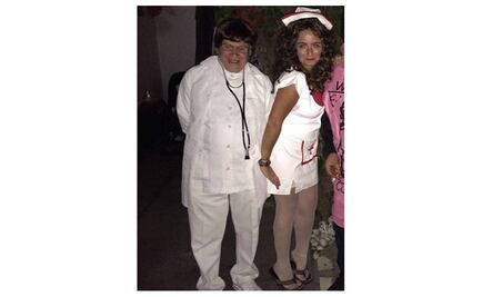 Obispo de Saltillo se pone peluca y se disfraza de doctor