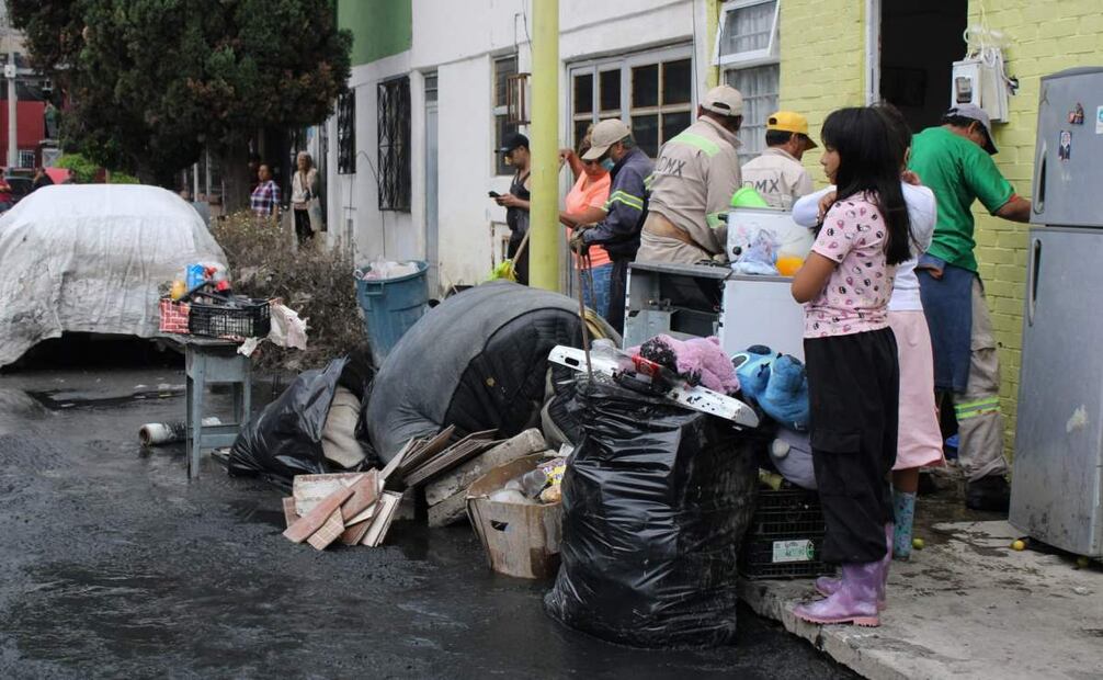 Inspeccionan casa afectadas (04/06/2025). Foto: Especial
