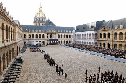 Destruiremos ejército de fanáticos: Hollande