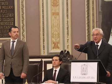 Congreso de Puebla elige a Guillermo Pacheco Pulido como gobernador interino