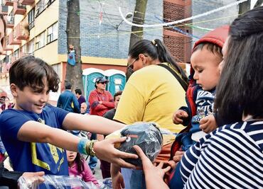 Llegan los Reyes al Multifamiliar de Tlalpan
