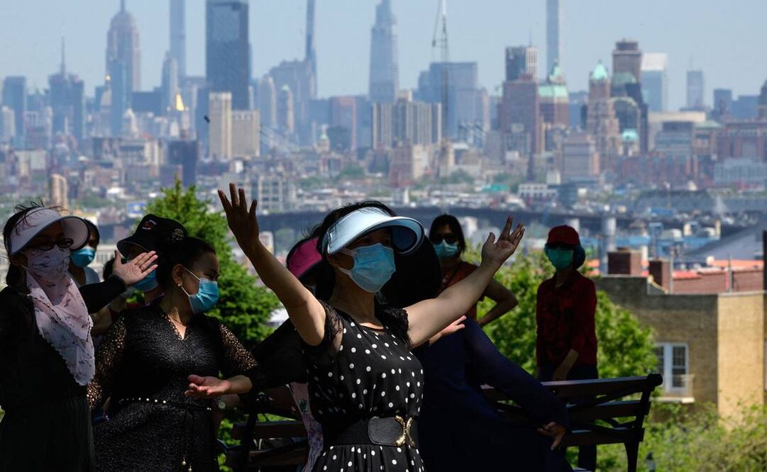 Casi dos tercios de los condados de Estados Unidos tienen índices altos o notables de transmisión de la Covid-19, de acuerdo con datos de los CDC. Foto: AFP