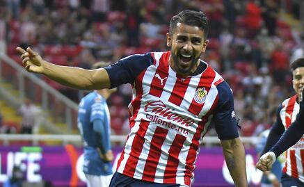 Miguel Ponce responde a Guillermo Ochoa y asegura que Chivas es el más grande de México