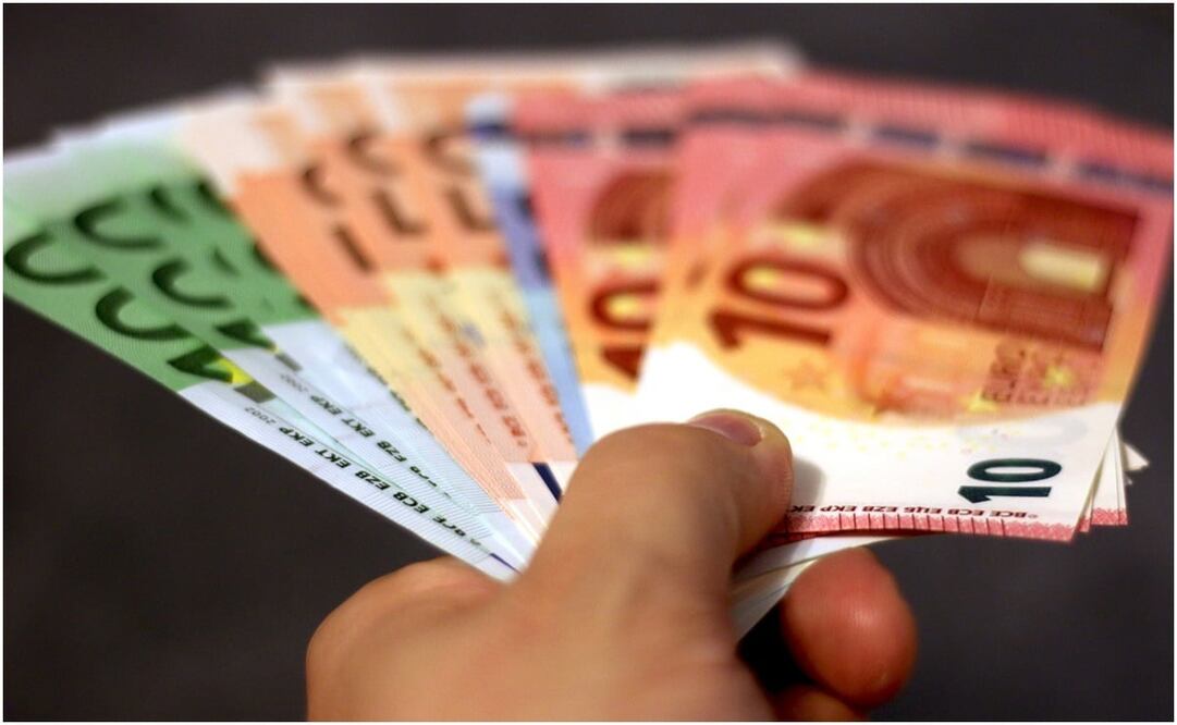 El Banco Central Europeo (BCE) fijó el cambio de referencia del euro en 1.0710 dólares. Foto: Pixabay