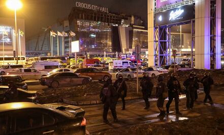 Putin asegura que “islamistas radicales” cometieron atentado en sala de conciertos de Moscú