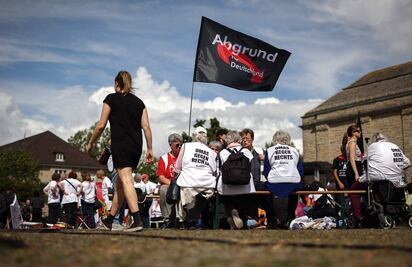 Ultraderechistas alemanes se alistan para elecciones europeas, viven auge en encuestas