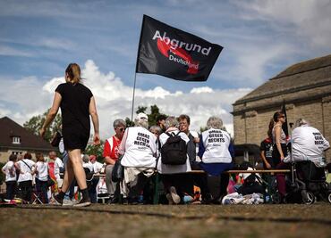 Ultraderechistas alemanes se alistan para elecciones europeas, viven auge en encuestas