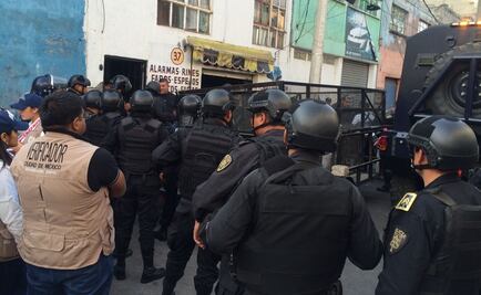 Despliegan operativo en bodega de autopartes robadas en colonia Buenos Aires