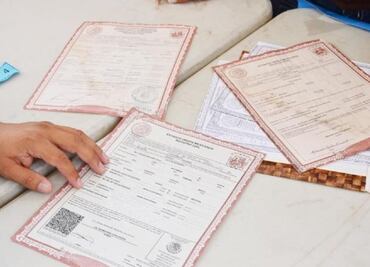 Gobierno de Yucatán descubre actas de nacimiento falsas; presume que eran entregadas a migrantes centroamericanos