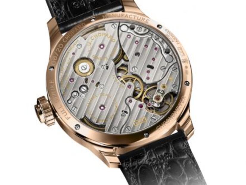 Romain Dumas gana la carrera Pikes Peak con un reloj especial