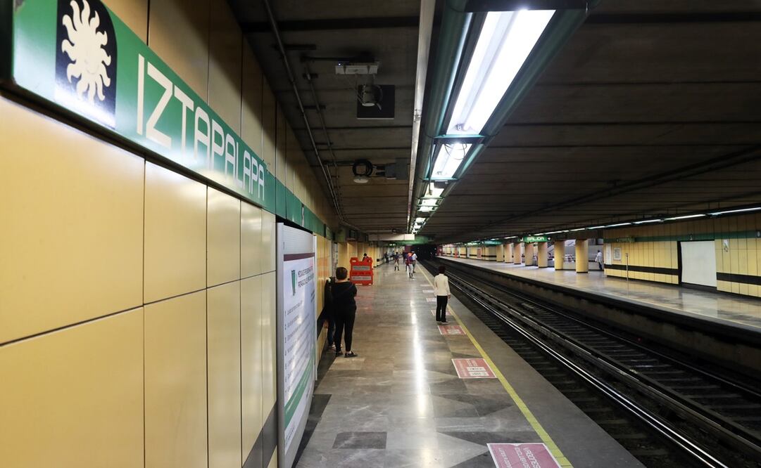 Entre enero y marzo del 2024, la estación Iztapalapa recibió más de 850 mil usuarios. Al momento de su inauguración, hace 30 años, el boleto del Metro costaba 40 centavos. Foto: Adriana Hernández/EL UNIVERSAL.