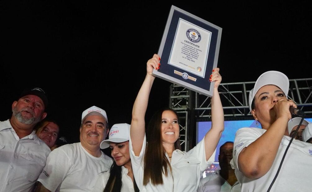 Mazatlán creo el sashimi más largo del mundo. Foto: cortesía
