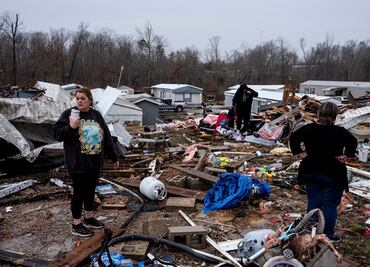 Tormentas y tornados en EU dejan al menos 32 muertos; se espera un clima más severo