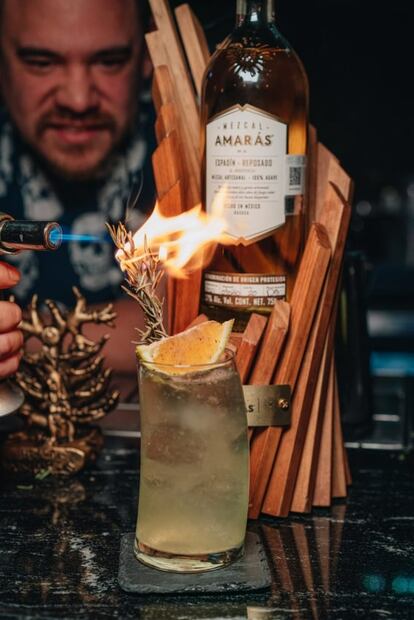 Cocteles con mezcal para tu fiesta de Año Nuevo