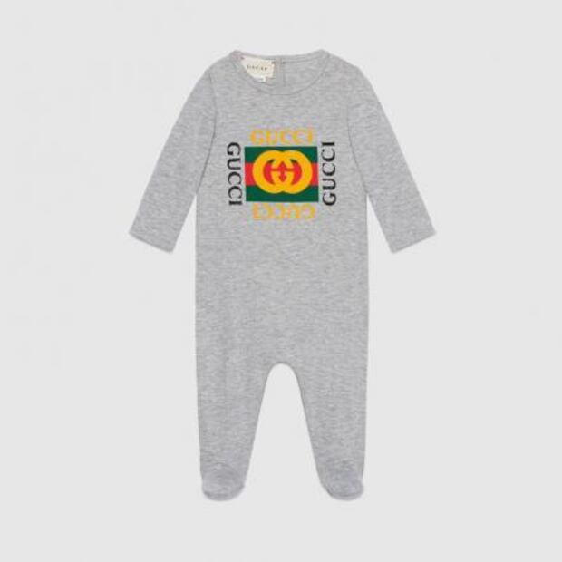 Estas son las prendas de lujo que seguramente usará la nueva bebé de Kim Kardashian