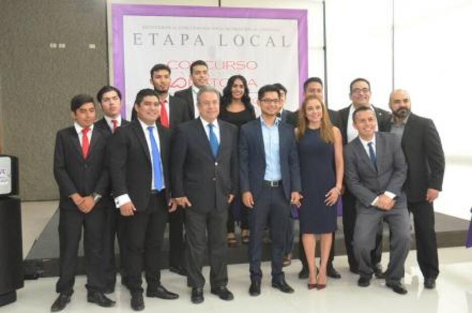 Estudiante de Ciencias Políticas gana certamen de oratoria en Nuevo León