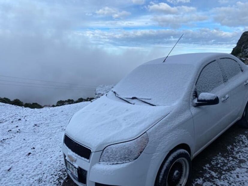 Caída de nieve “pinta de blanco” al Pico de Orizaba y Cofre de Perote
