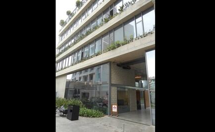 El Instituto Cervantes honra a Fernando del Paso con biblioteca