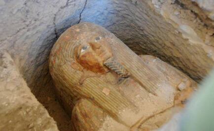 Hallan sarcófago y momia de sacerdote del dios Amón Ra