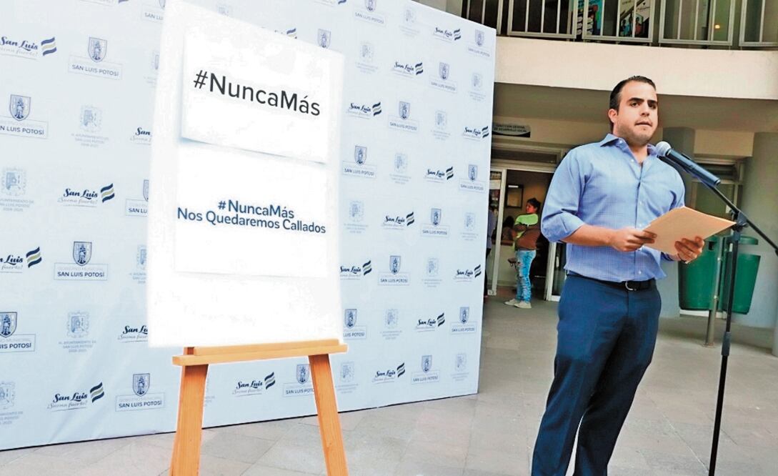 El tesorero Rodrigo Portilla señaló que, según el SAT, la firma 79 Integración Empresarial facturó a la pasada gestión capitalina más de 7.4 millones de pesos. 