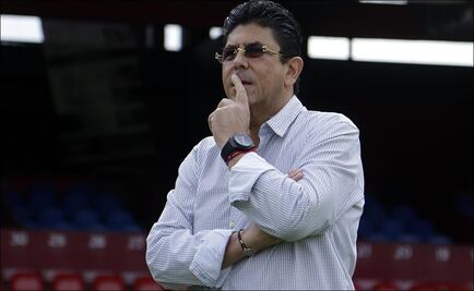 Desesperado, Kuri llama a la FMF y nadie le contesta