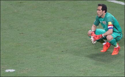 ​Claudio Bravo es tomado por traidor