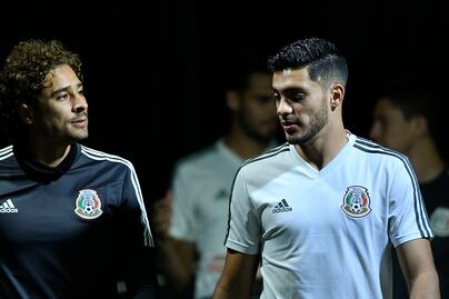 Raúl Jiménez y Guillermo Ochoa, los mejores de la Copa Oro
