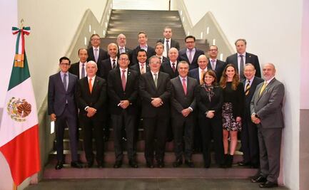 Ebrard se reúne con empresarios para hablar de oportunidades de México en el T-MEC  