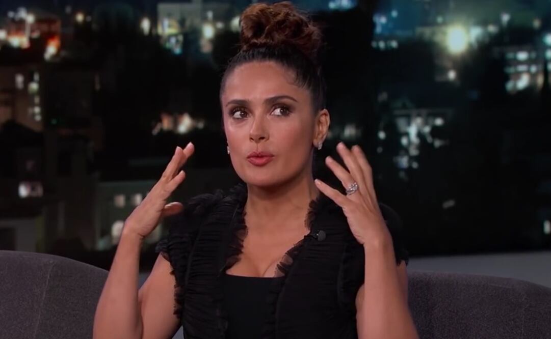 Salma pasó un momento divertido durante la entrevista. FOTO: Especial