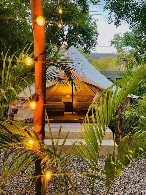 Conoce el glamping en una laguna dentro de un cráter, en Nayarit