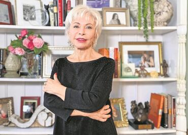 “Solas somos vulnerables; pero juntas, invencibles”: Isabel Allende