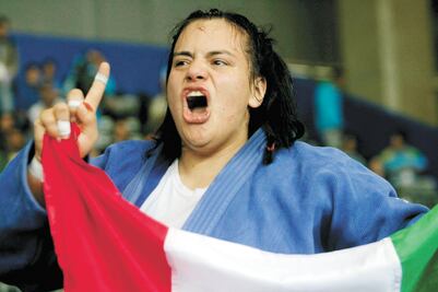Ex judoka Vanessa Zambotti critica a futbolistas