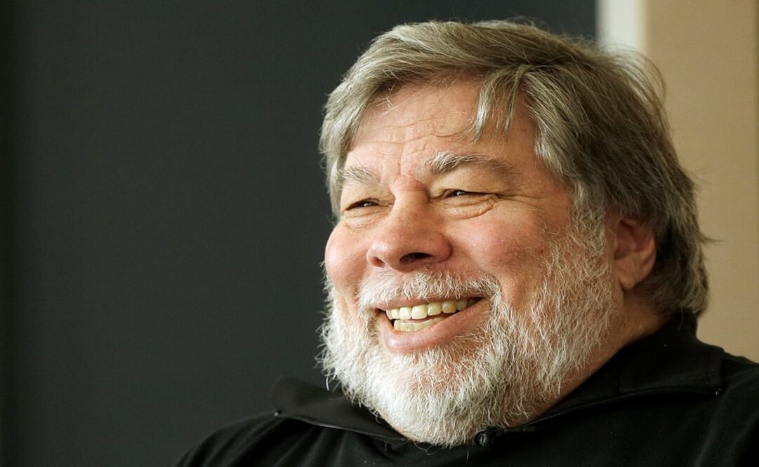 Steve Wozniak: Es un ingeniero, filántropo, empresario e inventor estadounidense, además de ser el cofundador de Apple Inc, junto a Steve Jobs.