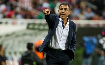Ricardo Cadena y sus jugadores se juegan su continuidad en Chivas ante Puebla