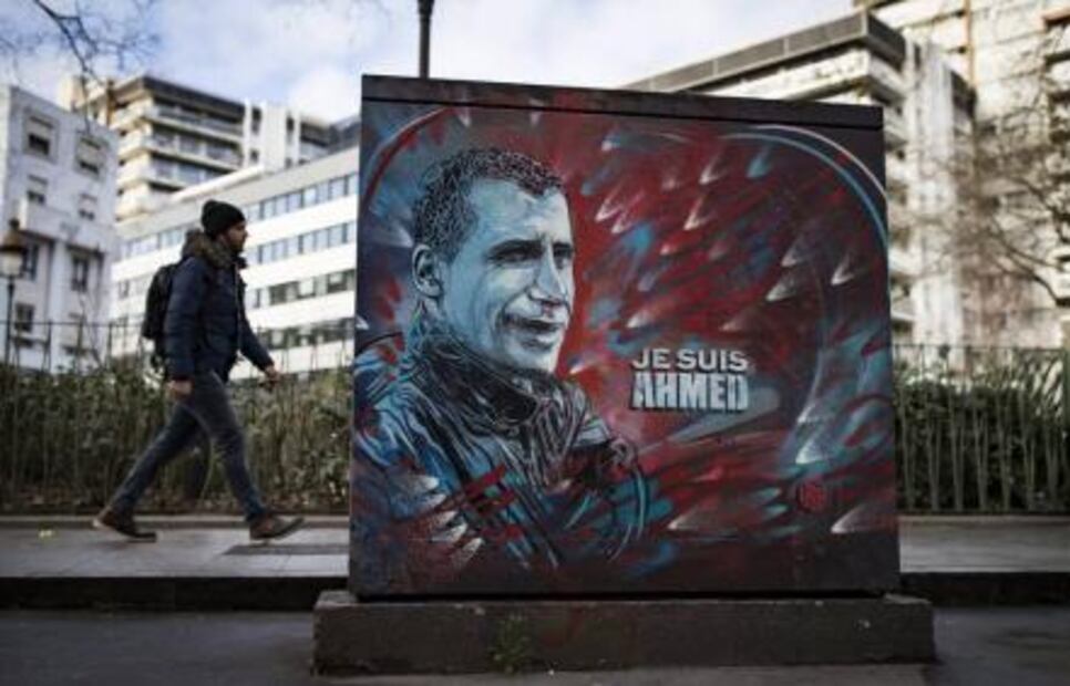Francia recuerda a las víctimas del atentado contra Charlie Hebdo