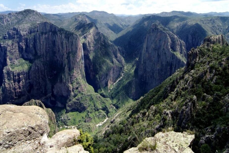 Piedra Volada: viaja a la cascada más alta de México