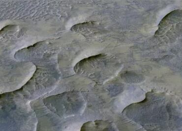 Marte alberga campos de dunas petrificados de mil millones de años