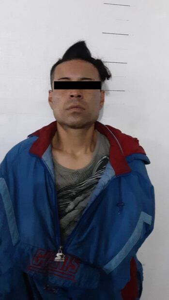 En 10 segundos hombres armados asaltan a comensales de restaurante en Neza; capturan a ladrones 
