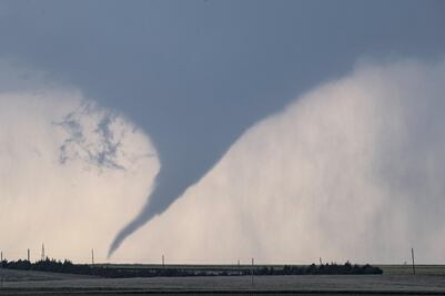 Tornado deja al menos 4 muertos y varios heridos en el norte de Texas