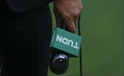 Conductor de Televisa relaciona derrota de los Pumas con pornografía