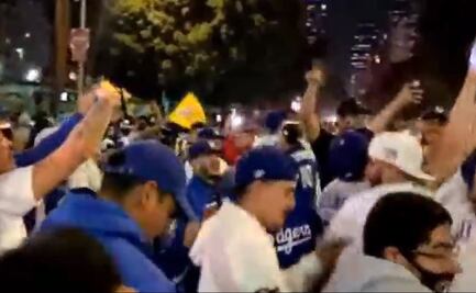 Afición de Dodgers olvida medidas sanitarias y festejan el título de Serie Mundial