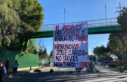 Se cumplen 4 días de bloqueo en San Gregorio Atlapulco, Xochimilco contra obras de Sacmex 