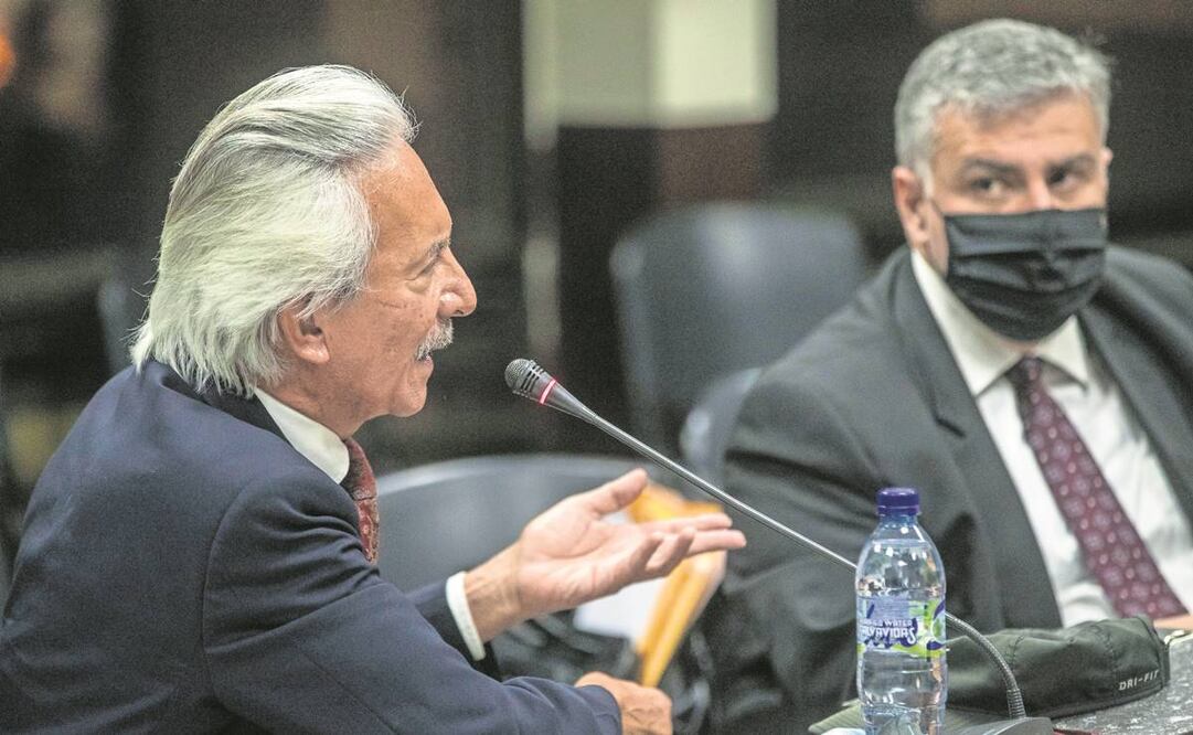 El periodista guatemalteco José Rubén Zamora habla durante una sesión en tribunales, la semana pasada. Foto: ESTEBAN BIBA/EFE