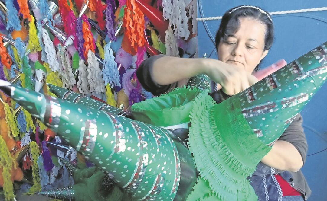 Este año, por mayoreo cada una de las piñatas tendrá un precio aproximado de 57 pesos. Foto: Emilio Fernández / EL UNIVERSAL