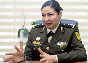 Blanca Cruz, general brigadier médico cirujano, es la primera mujer en dirigir el Centro Gerontológico de la Sedena