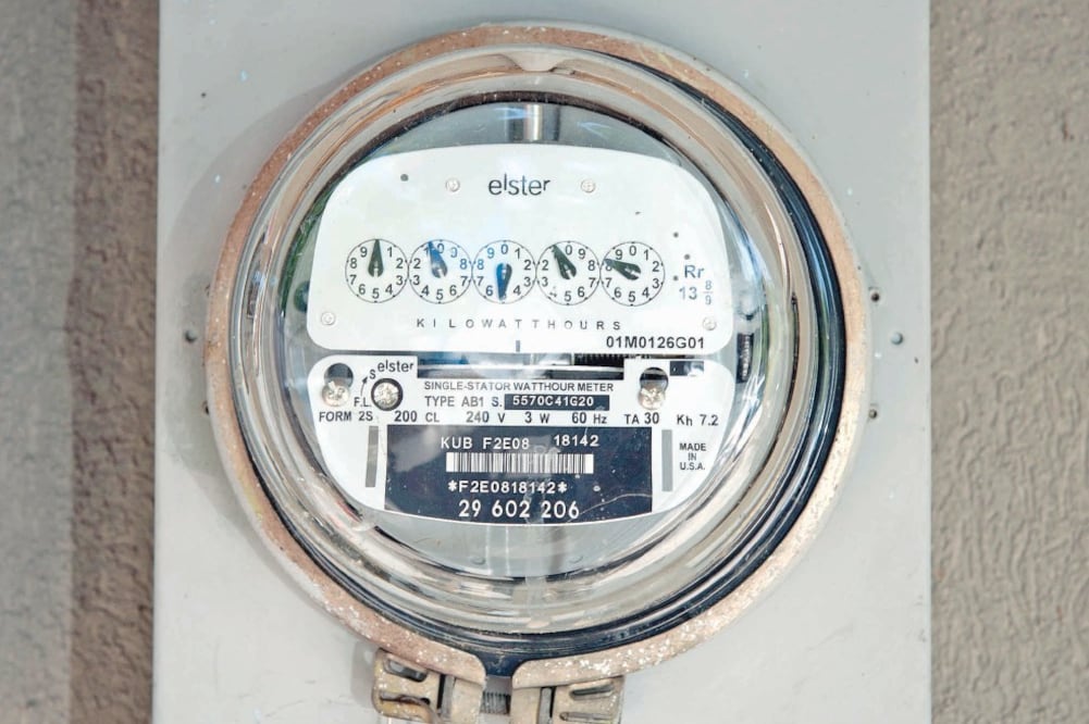 También subieron los servicios profesionales con un aumento quincenal de 3.57%; frijol, 1.99%; cerveza, 0.65%; automóviles, 0.41%; loncherías, fondas, torterías y taquerías. Tarifas eléctricas. Foto: Especial