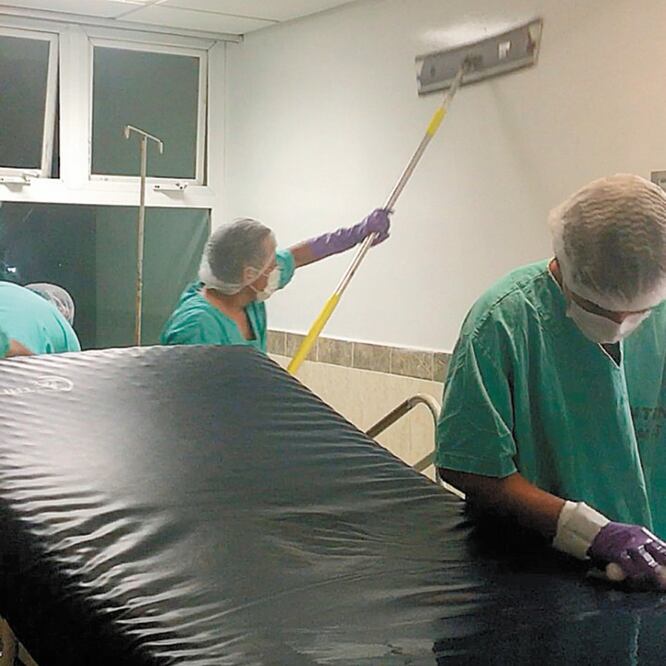 En el hospital de alta especialidad se han extremado las medidas sanitarias para prevenir un contagio mayor, dice el director del centro médico. LEOBARDO PÉREZ. EL UNIVERSAL