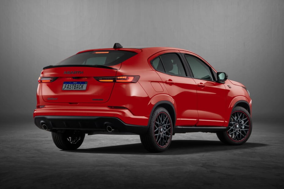 Es la versión deportiva del FIAT Fastback.